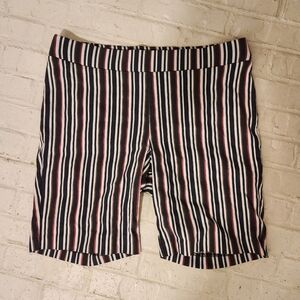Laura Cruz Striped Women's Shorts